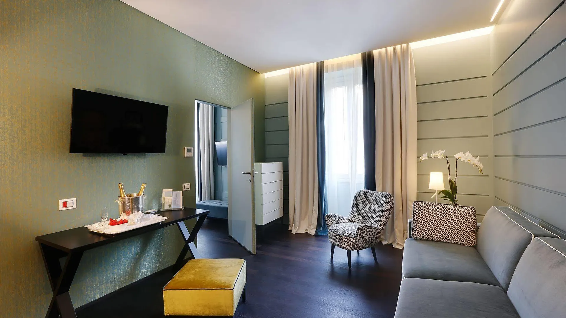 Stendhal Luxury Suites Rom 4*,