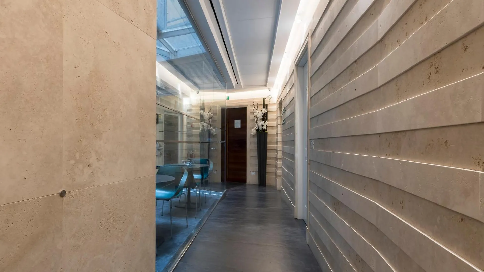 Stendhal Luxury Suites Roma Otel