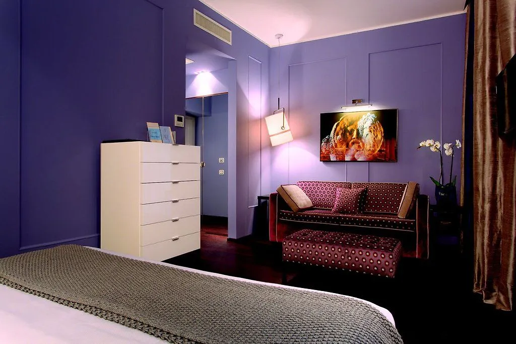 Stendhal Luxury Suites Roma Otel