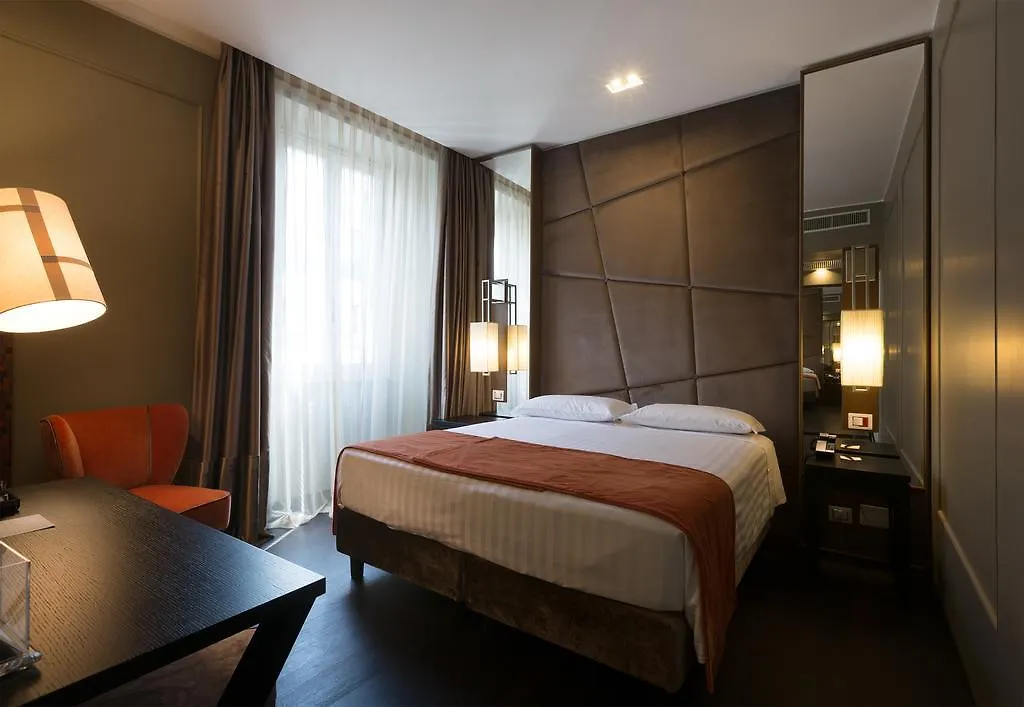 **** Hotel Stendhal Luxury Suites Rzym Włochy